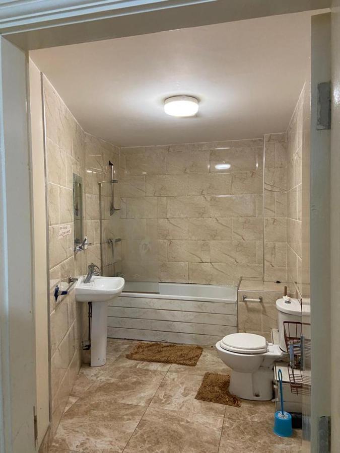 Cosy Living Leilighet Camberley Eksteriør bilde